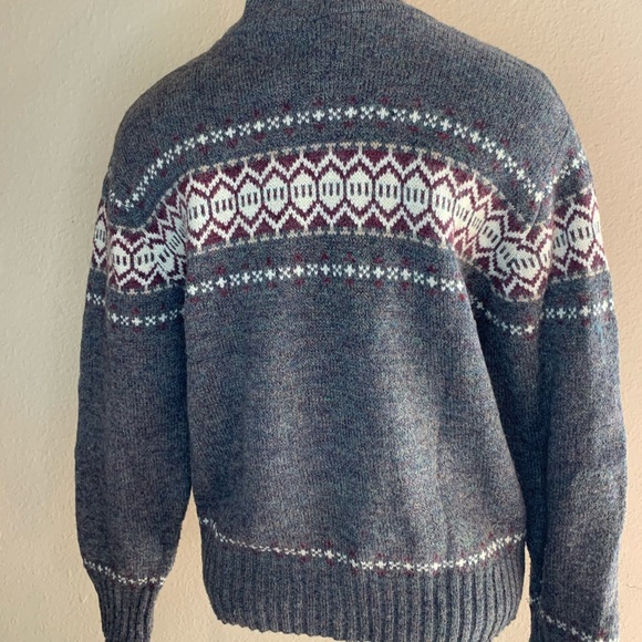 Sweater Gray Crewneck LG 70s era USA Made Wool/Acrylic blend Vintage Great Cond - Picture 3 of 7
